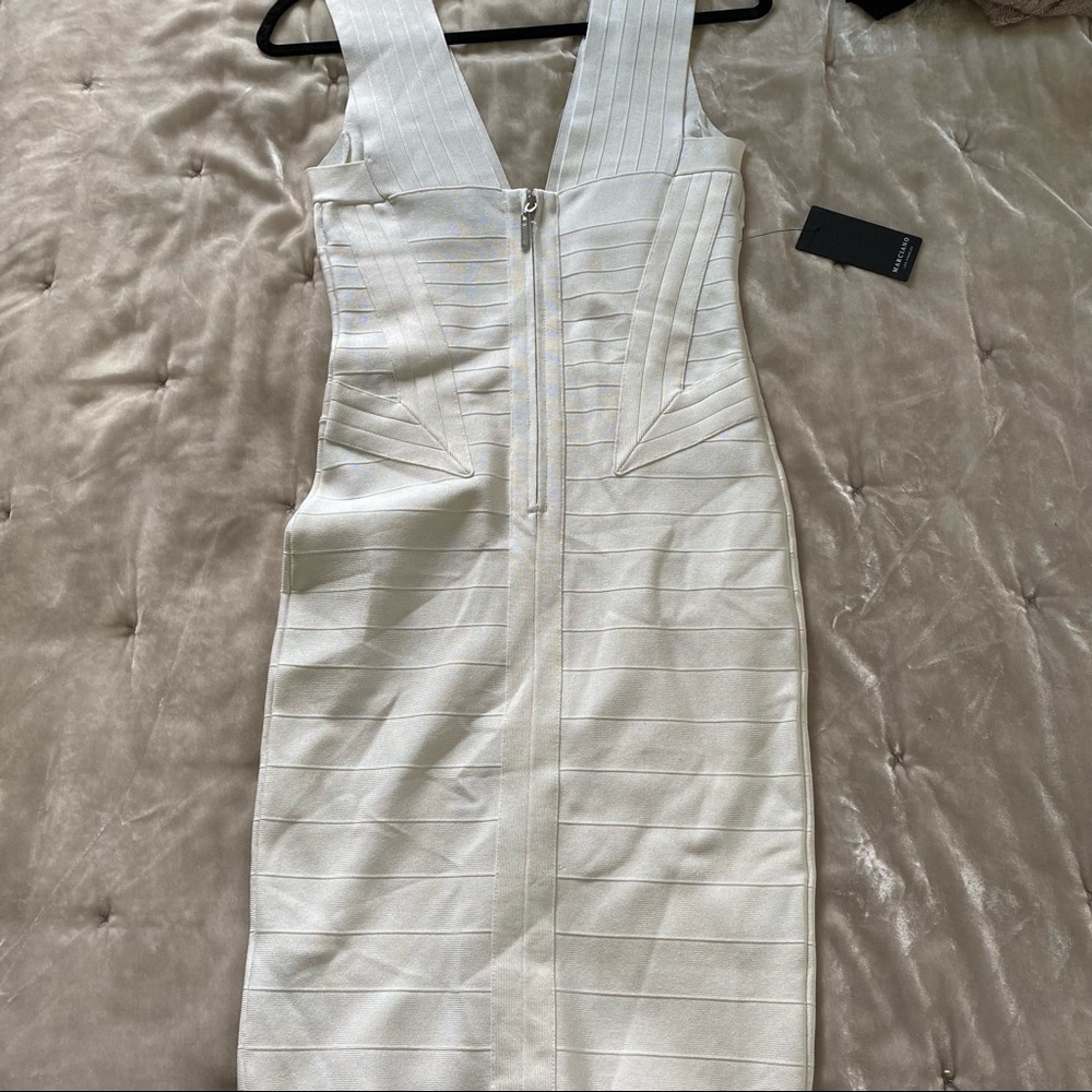 NWT Marciano Bridget Bandage Dress in Macadamia plunge v-neck back zip medium - Picture 6 of 16